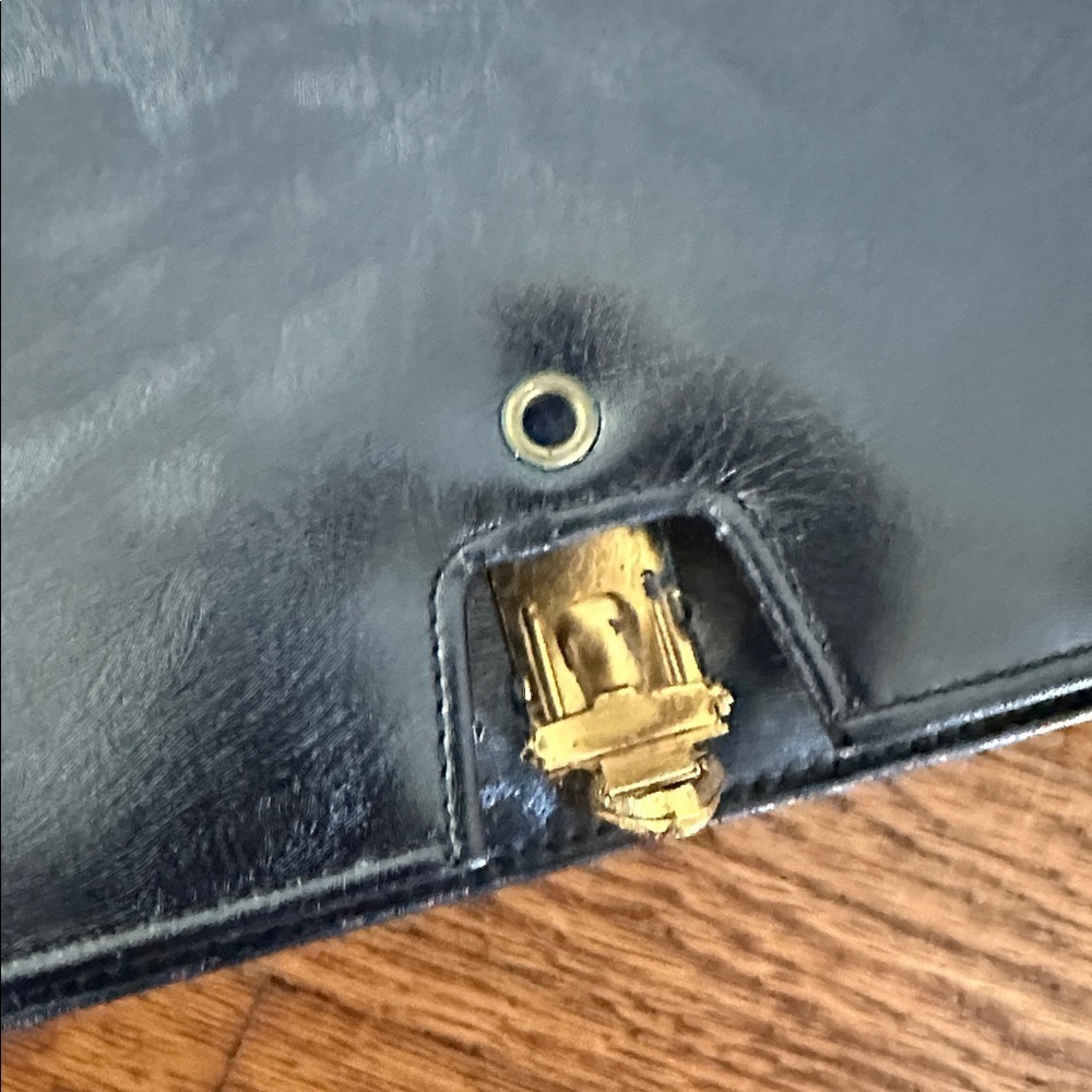 Vintage Black Leather Handbag - Picture 5 of 6